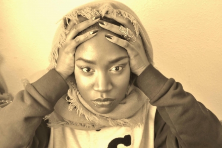 ALANA SINKEY - voz - Patax