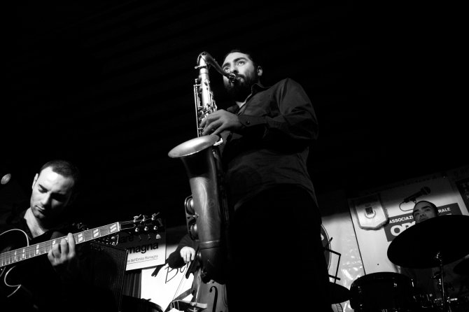 FABRIZIO SCARAFILE (tenor sax & flute) - Patax